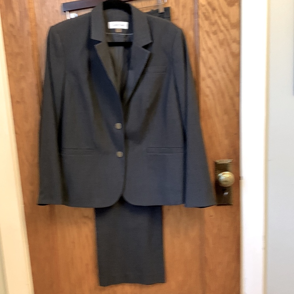 Plus 16W; Calvin Klein pant suit